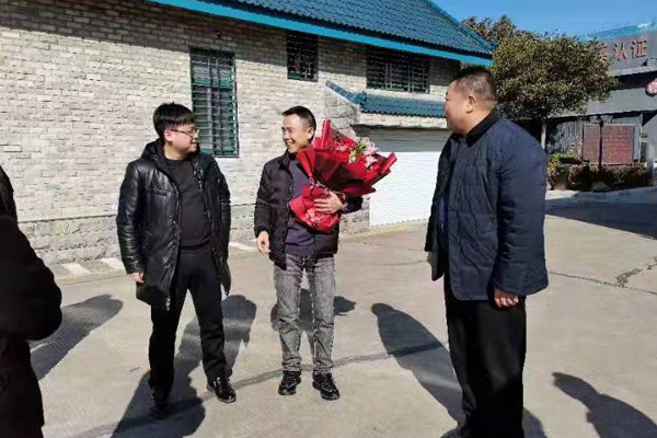喜迎新春，南莫鎮(zhèn)領(lǐng)導(dǎo)到我公司慰問走訪